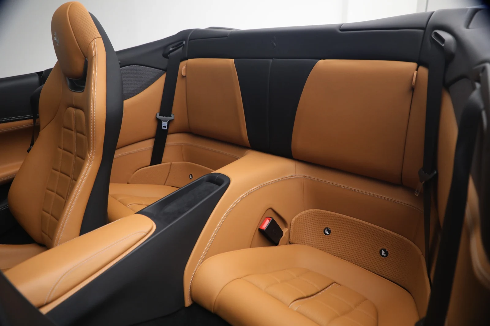 2019 Ferrari Portofino, 16/19