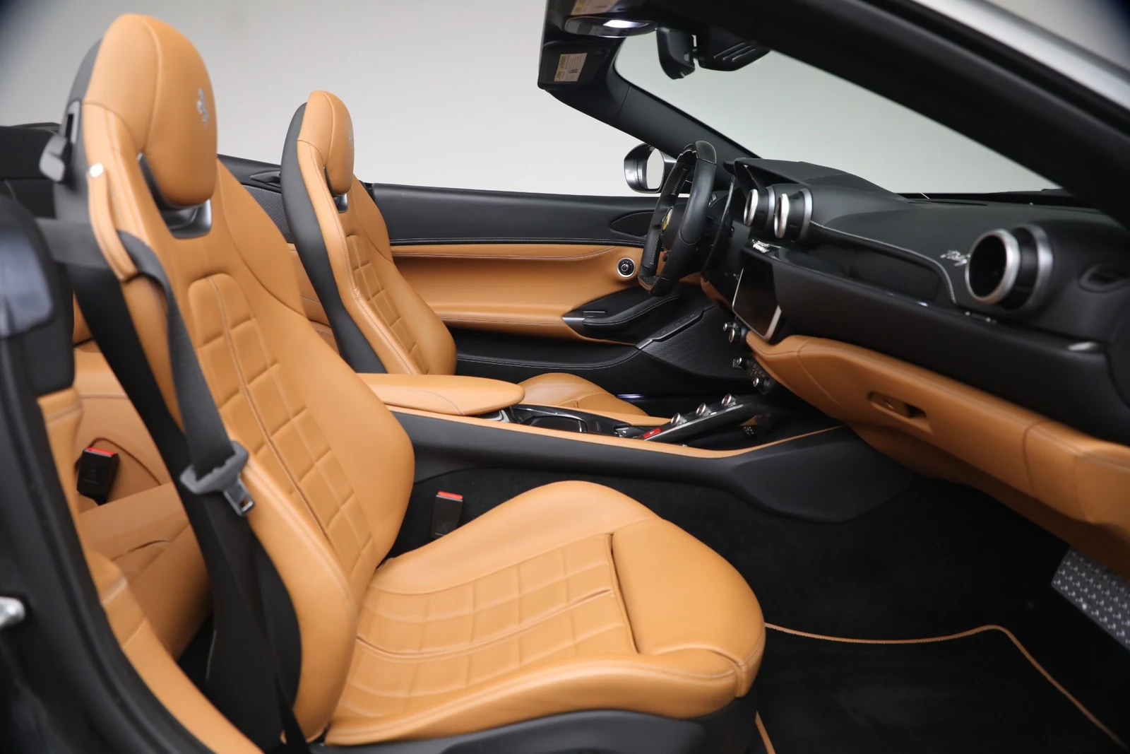 2019 Ferrari Portofino, 18/19