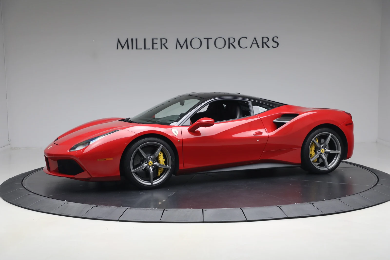 2018 Ferrari 488 GTB, 2/20