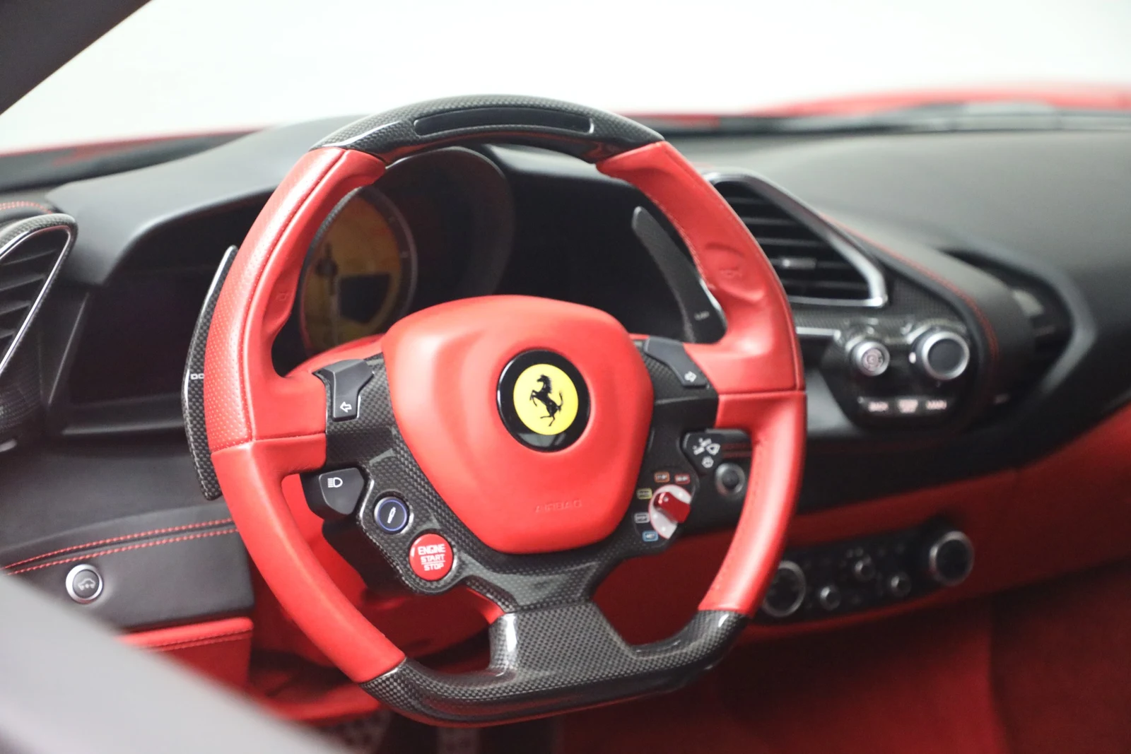 2018 Ferrari 488 GTB, 20/20