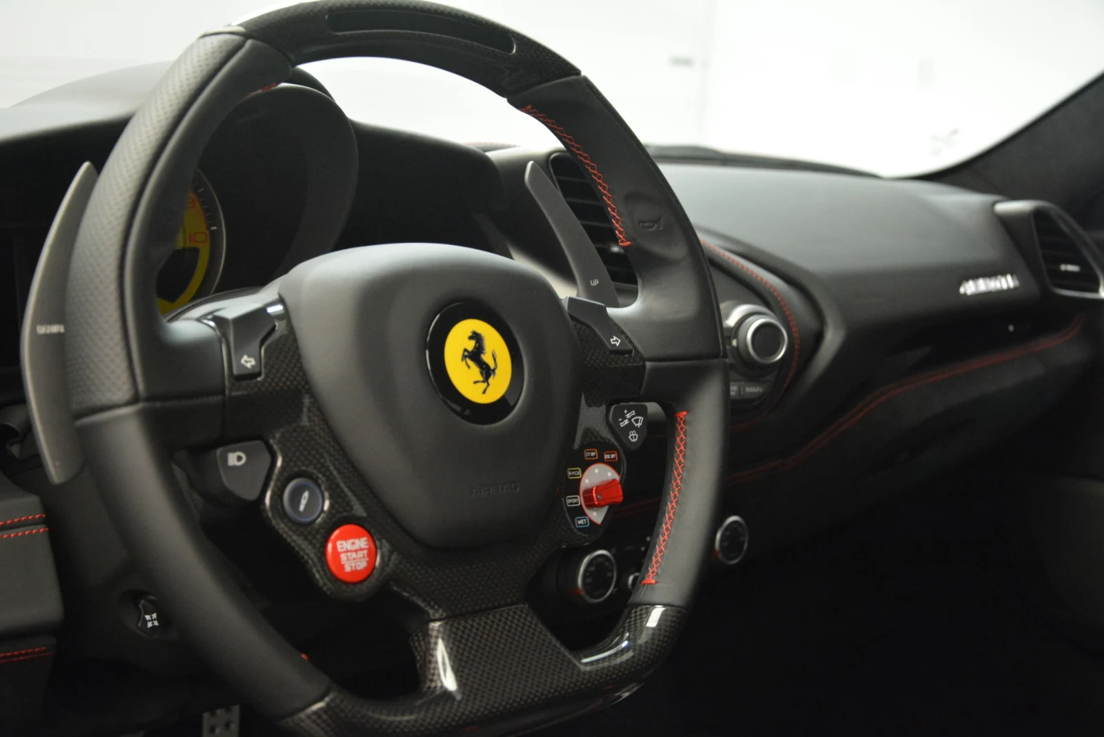 2018 Ferrari 488 GTB, 20/20