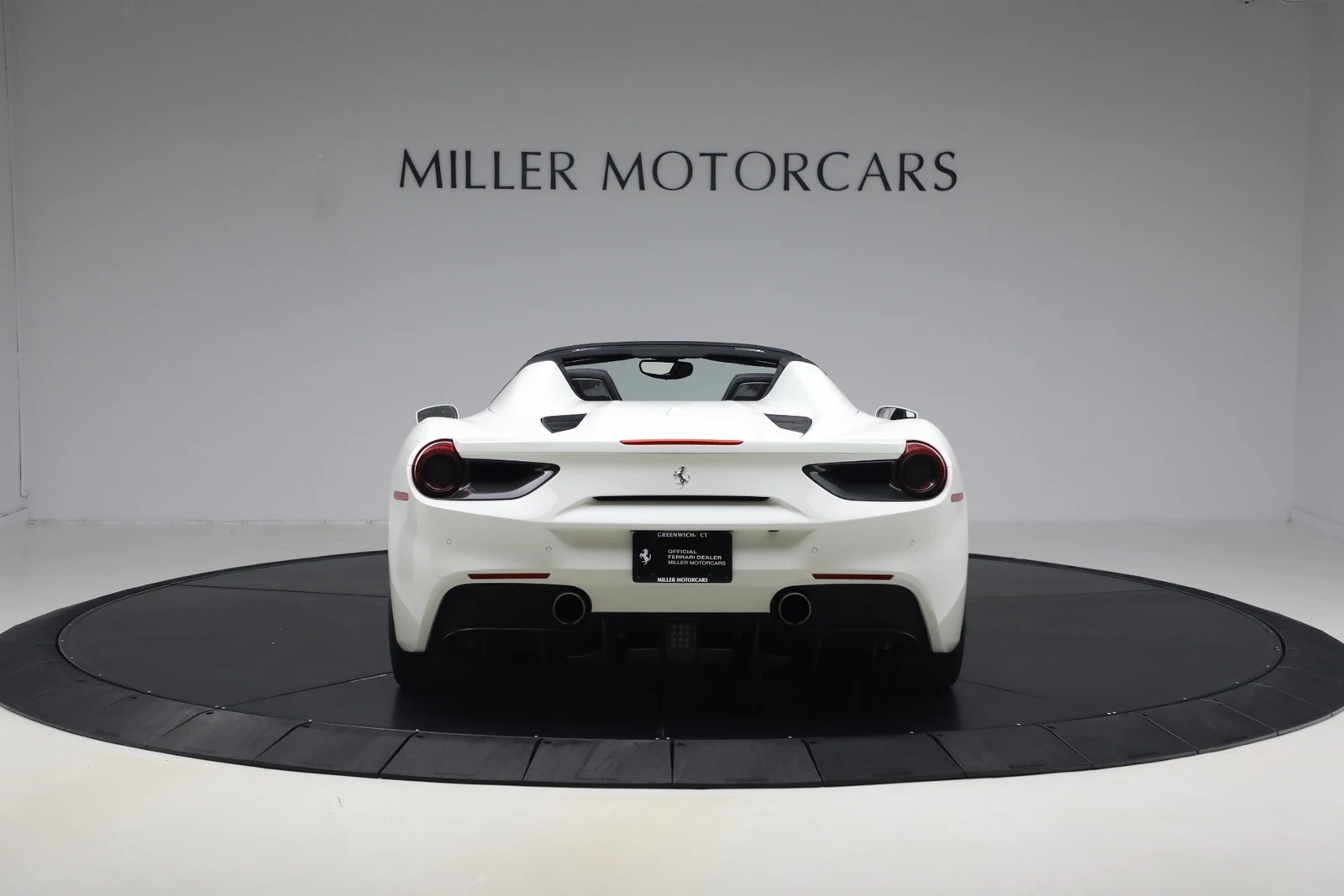 2016 Ferrari 488 Spider, 6/20