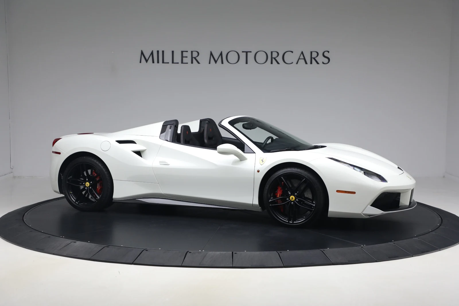 2016 Ferrari 488 Spider, 10/20