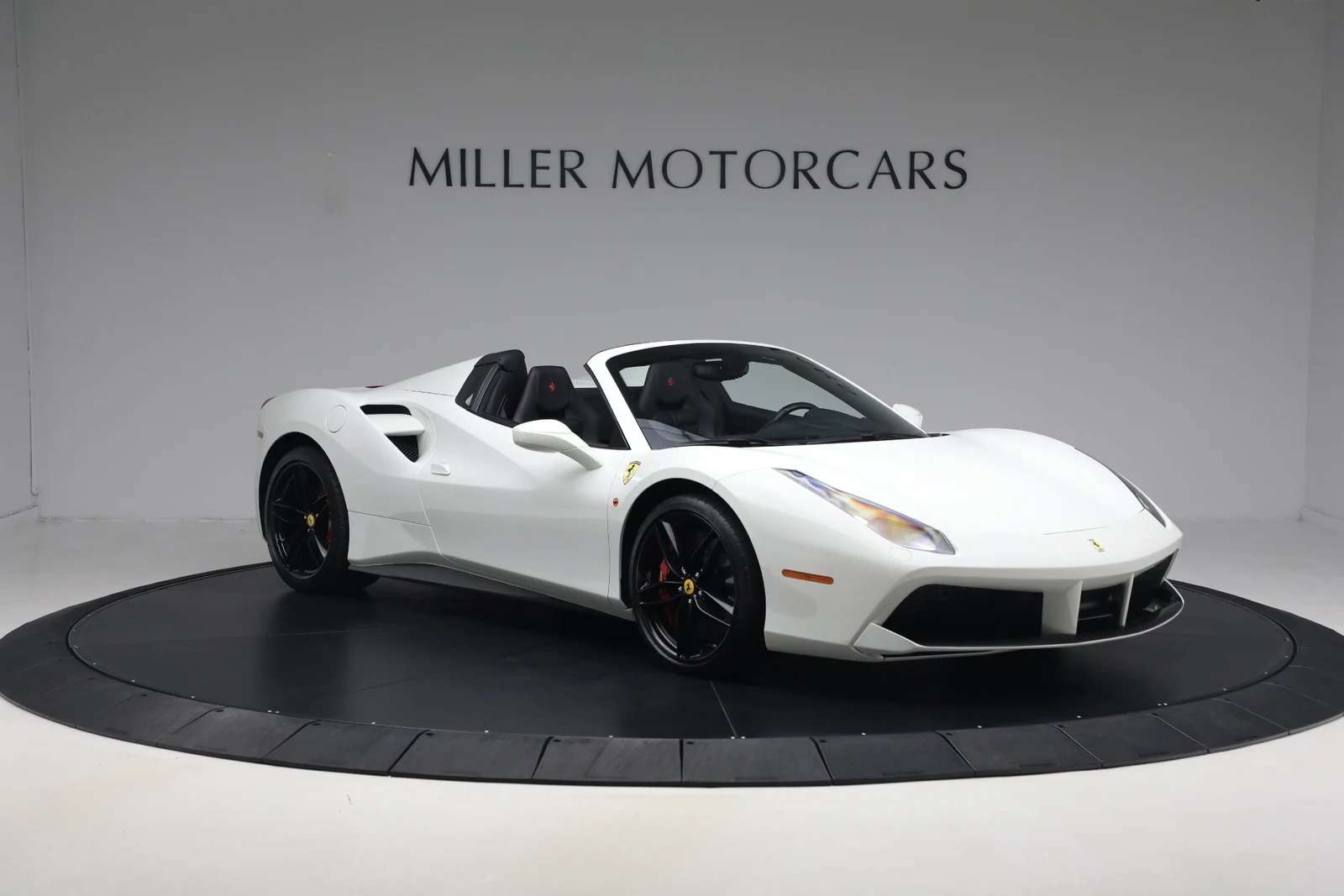 2016 Ferrari 488 Spider, 11/20