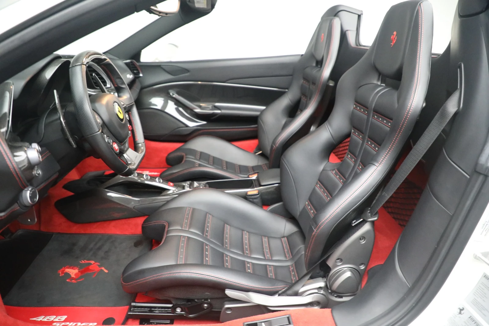 2016 Ferrari 488 Spider, 13/20