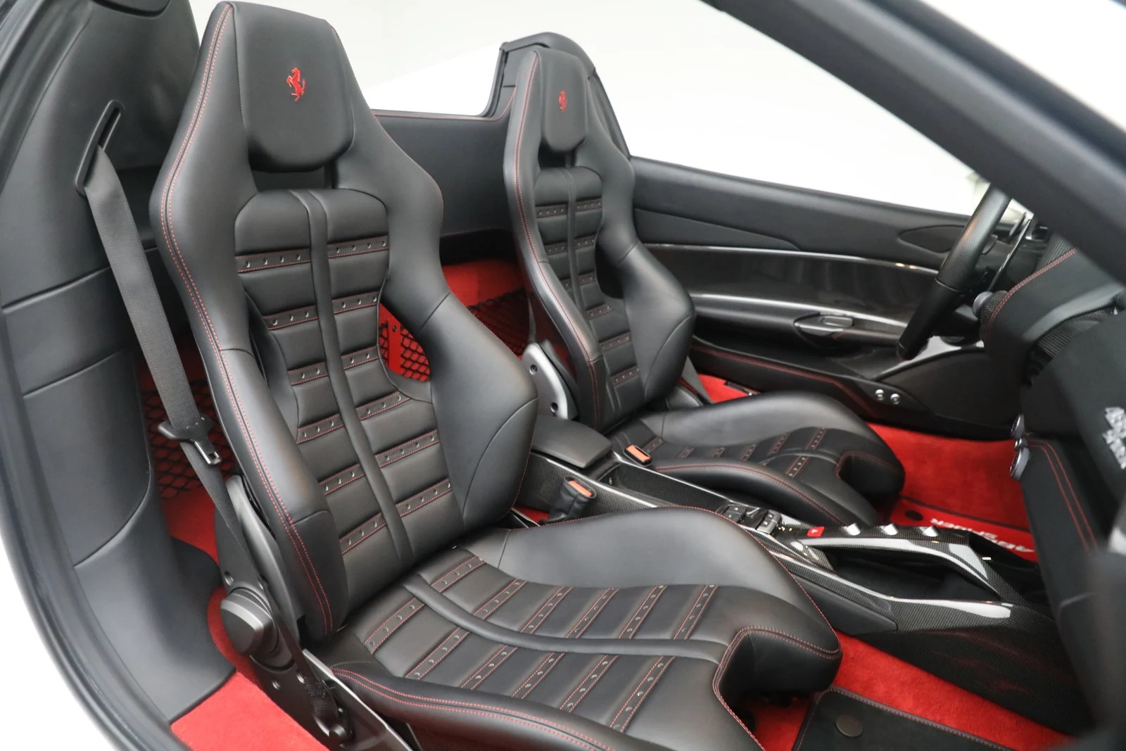 2016 Ferrari 488 Spider, 17/20