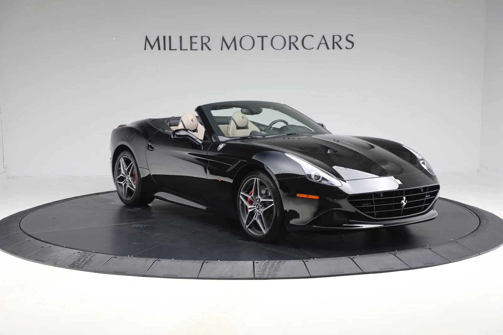 2016 Ferrari California T, 11/19