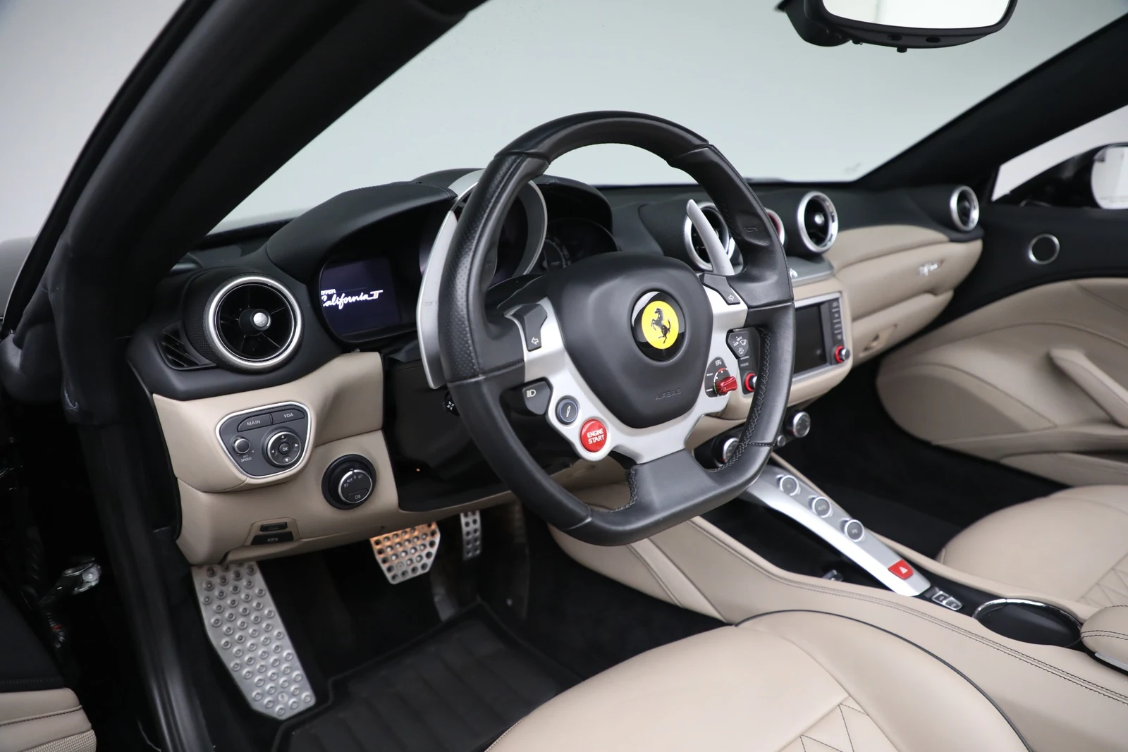 2016 Ferrari California T, 13/19