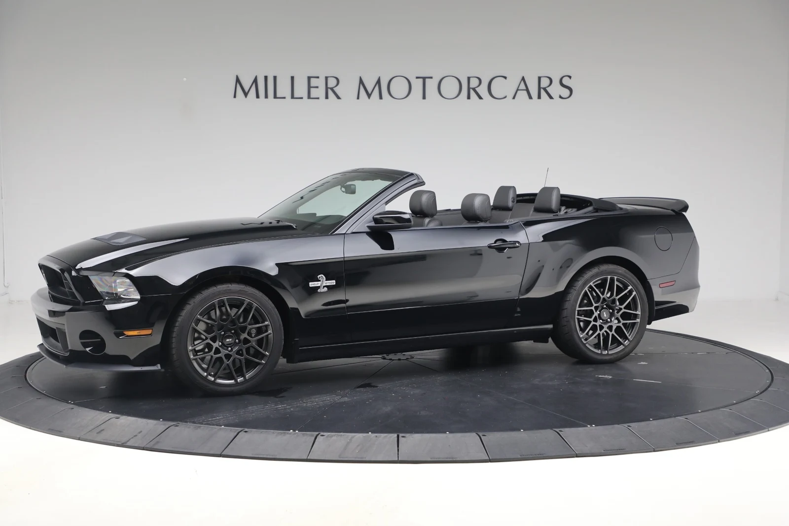 2013 Ford Shelby GT500, 2/20