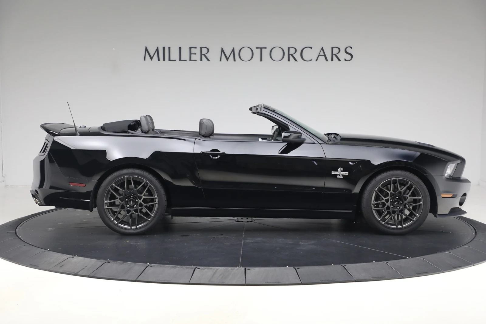 2013 Ford Shelby GT500, 9/20