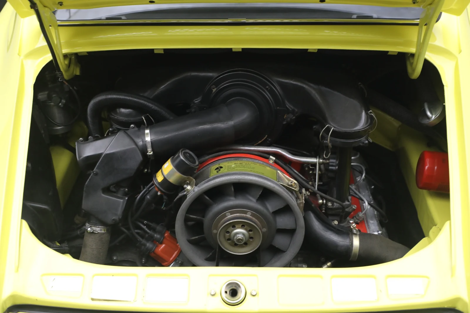1973 Porsche 911 Carrera RS 2.7, 15/20