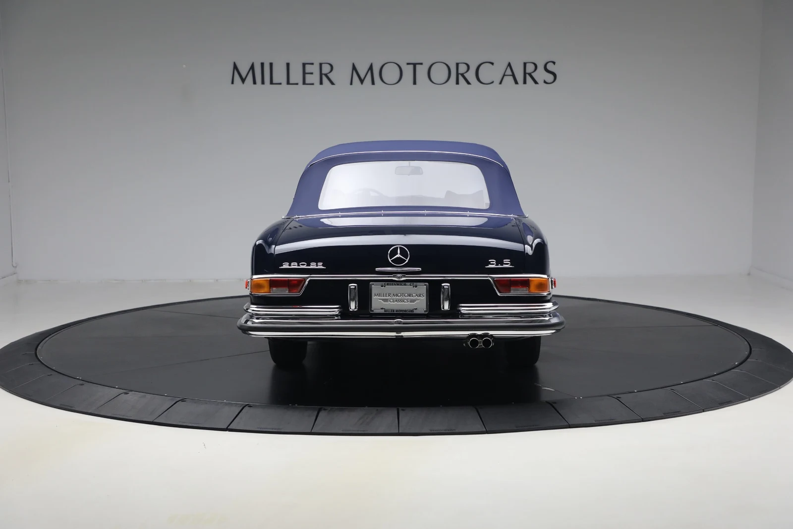 1971 Mercedes-Benz 280 SE 3.5 Cabriolet, 16/20