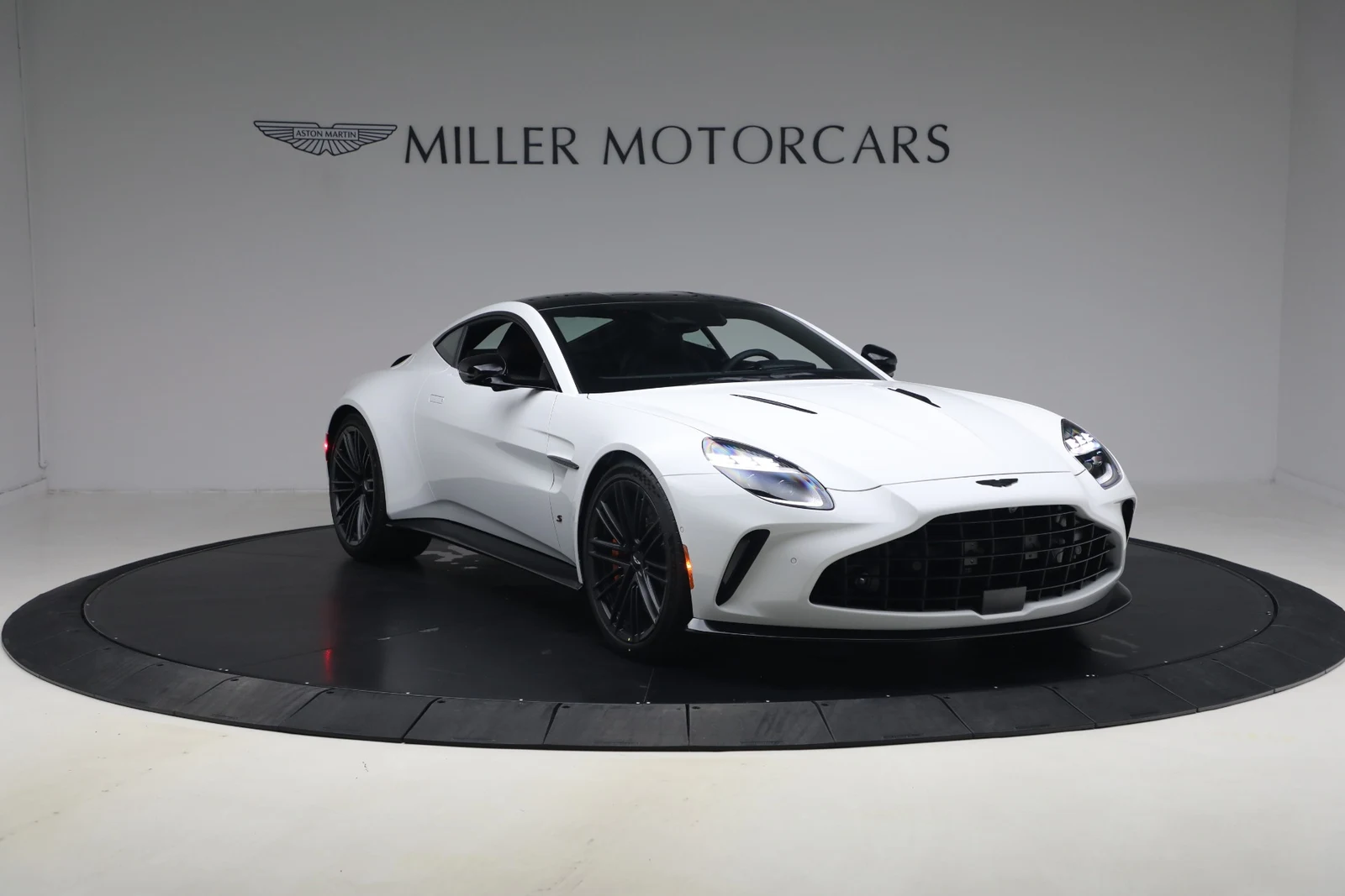 2026 Aston Martin Vantage S (2024 Update), 11/20