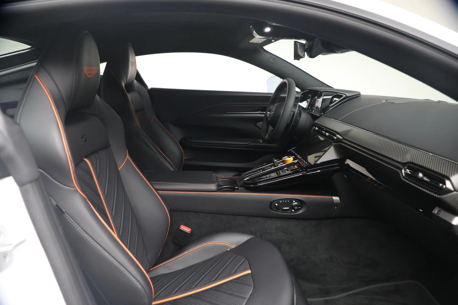 2026 Aston Martin Vantage S (2024 Update), 19/20