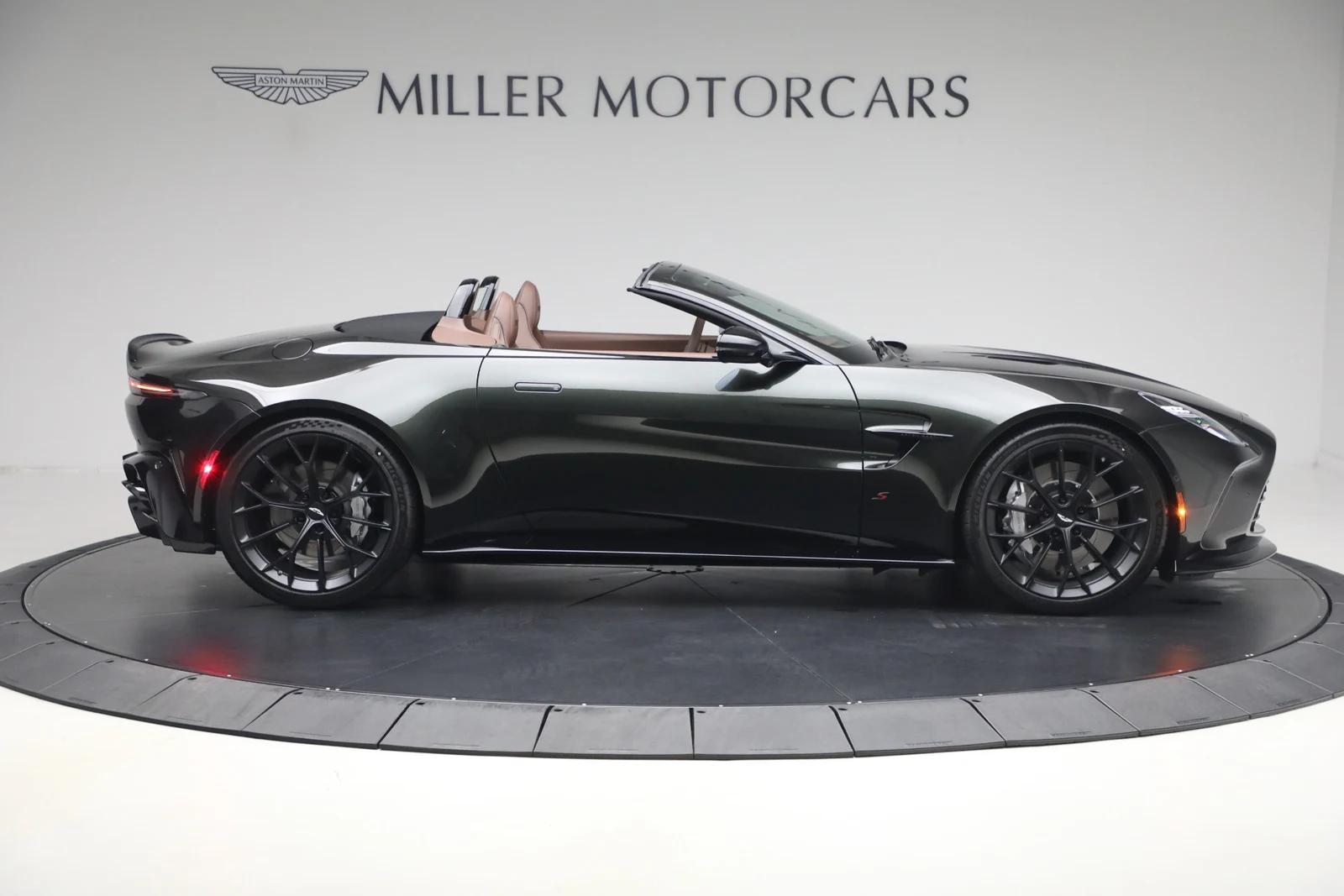 2026 Aston Martin Vantage S Roadster (2024 Update), 9/20
