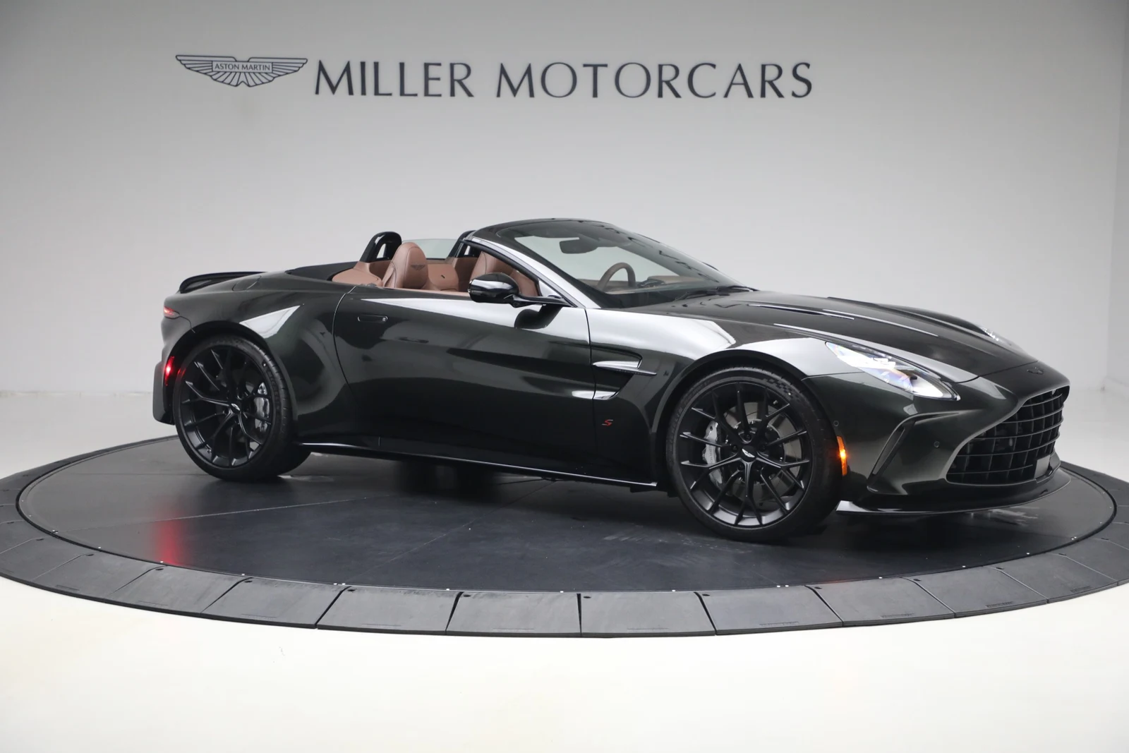 2026 Aston Martin Vantage S Roadster (2024 Update), 10/20
