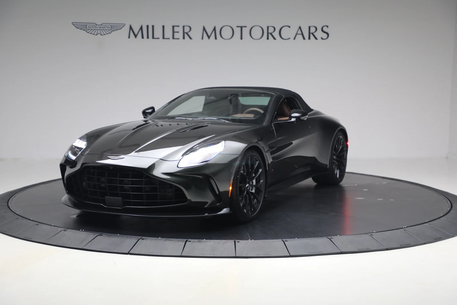 2026 Aston Martin Vantage S Roadster (2024 Update), 13/20