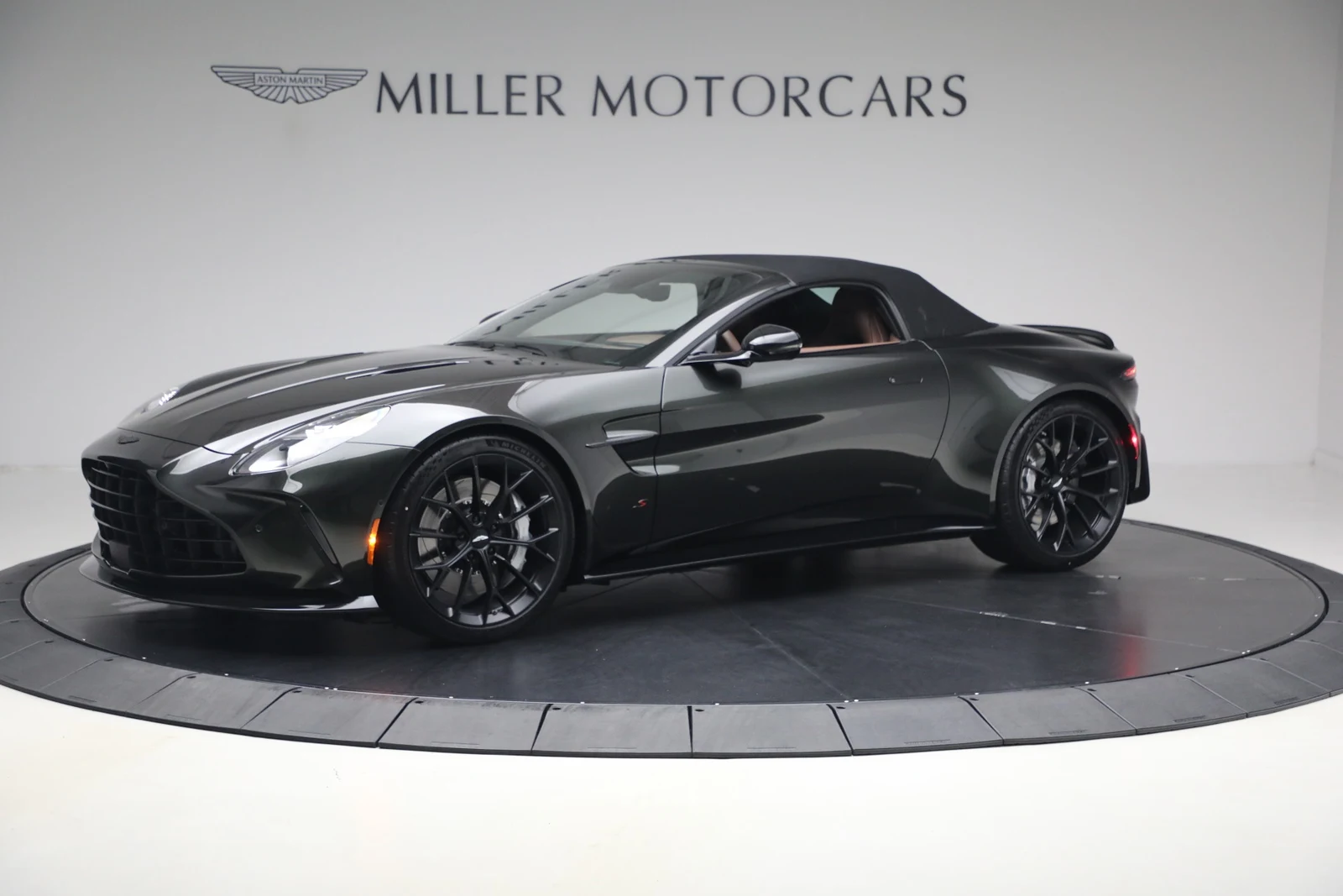 2026 Aston Martin Vantage S Roadster (2024 Update), 14/20