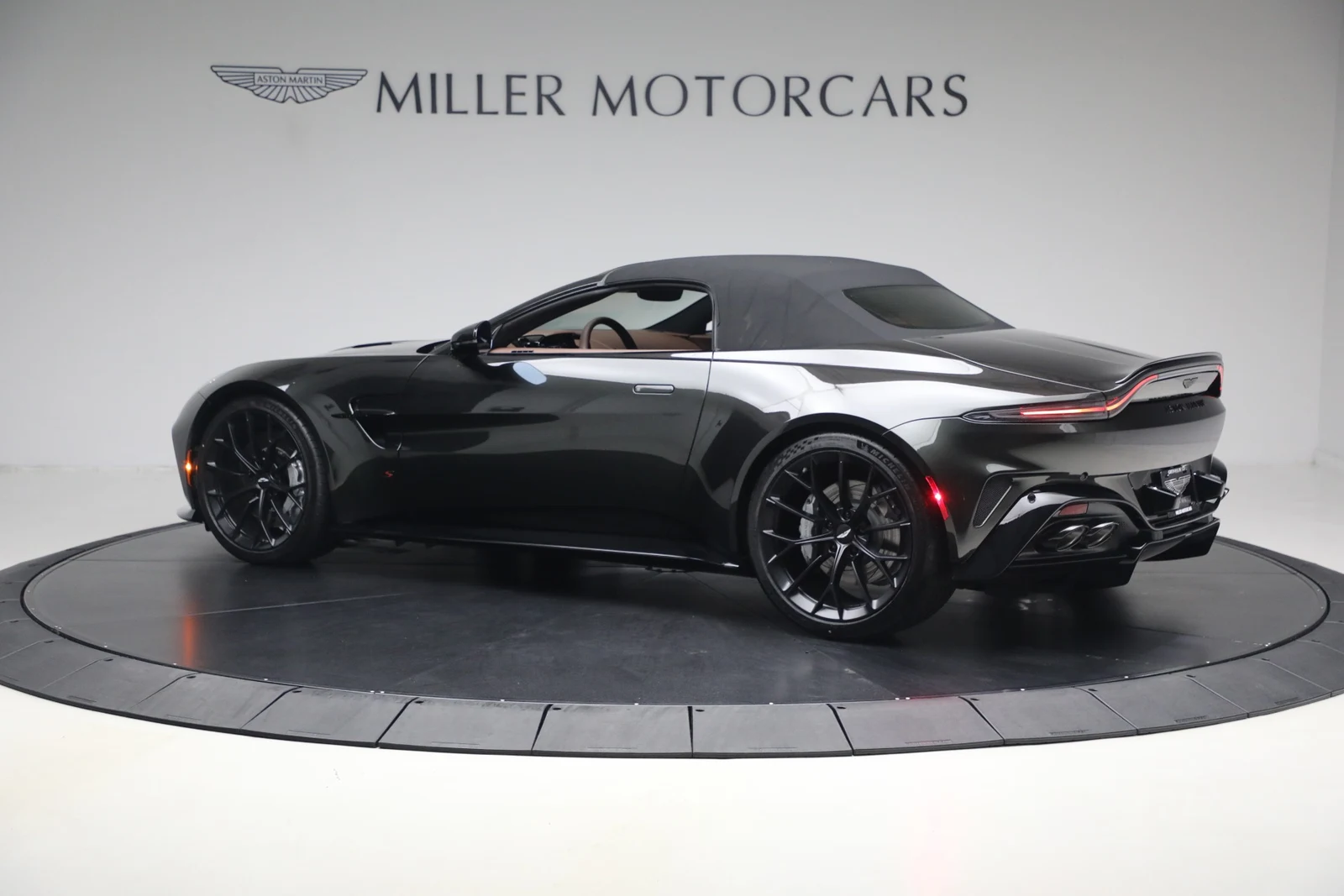 2026 Aston Martin Vantage S Roadster (2024 Update), 16/20