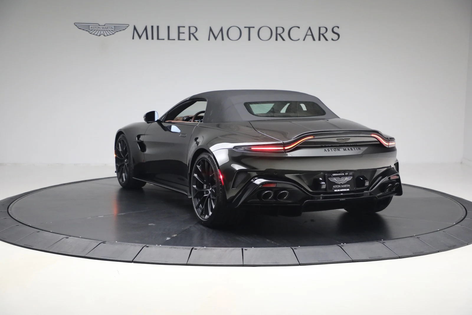 2026 Aston Martin Vantage S Roadster (2024 Update), 17/20
