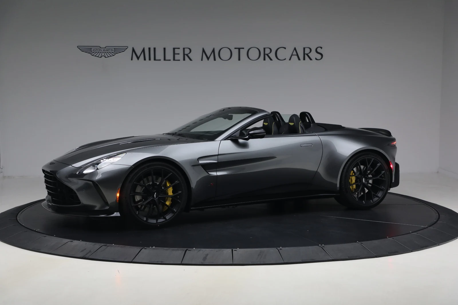 2026 Aston Martin Vantage S Roadster (2024 Update), 2/20