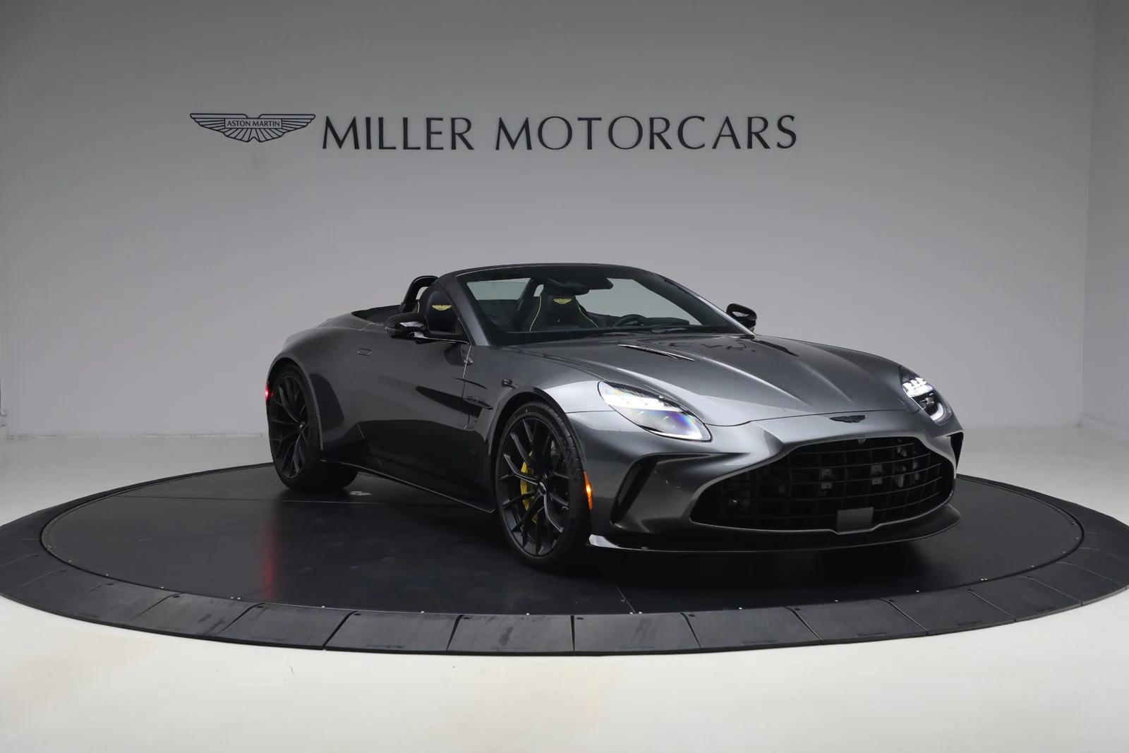 2026 Aston Martin Vantage S Roadster (2024 Update), 11/20