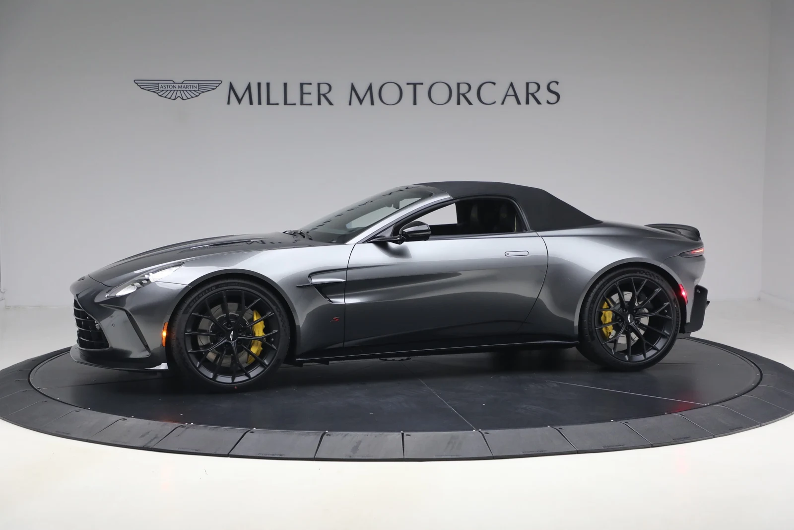 2026 Aston Martin Vantage S Roadster (2024 Update), 15/20