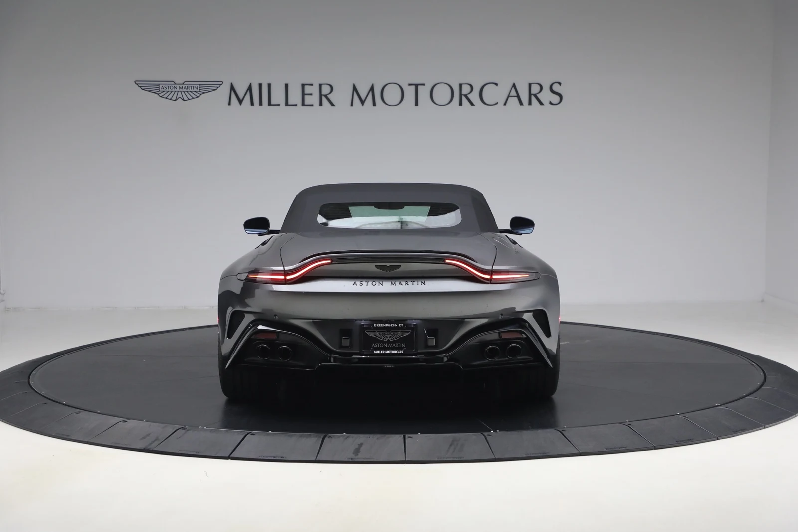 2026 Aston Martin Vantage S Roadster (2024 Update), 19/20