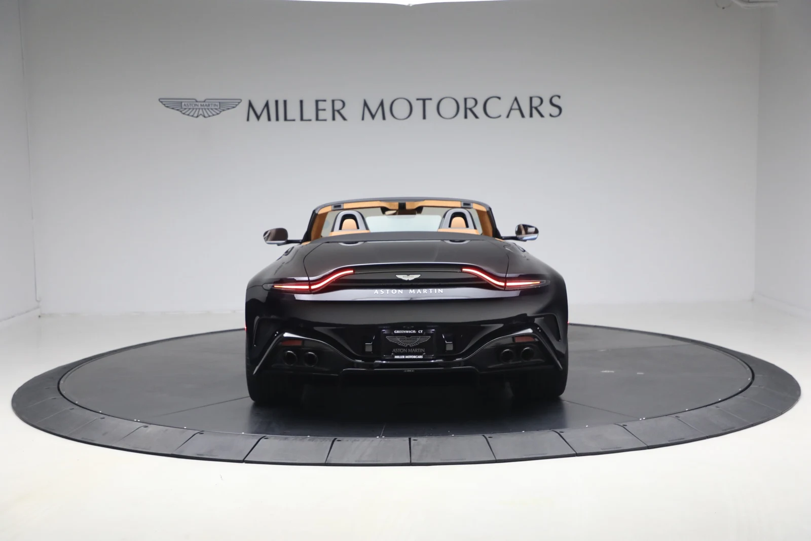 2026 Aston Martin Vantage Roadster (2024 Update), 6/20