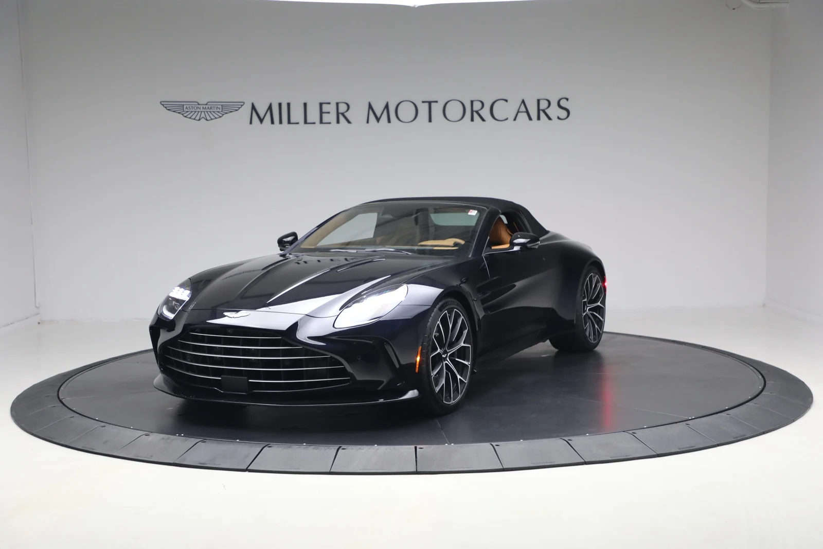 2026 Aston Martin Vantage Roadster (2024 Update), 13/20