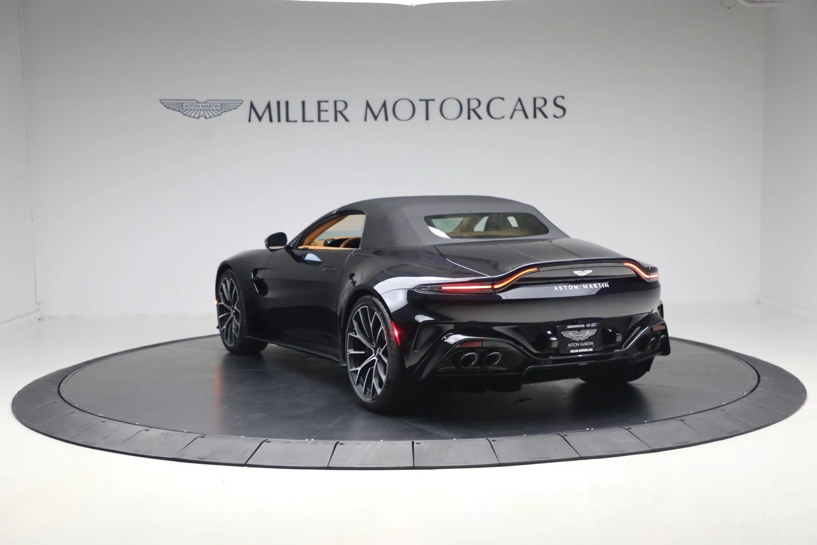 2026 Aston Martin Vantage Roadster (2024 Update), 17/20