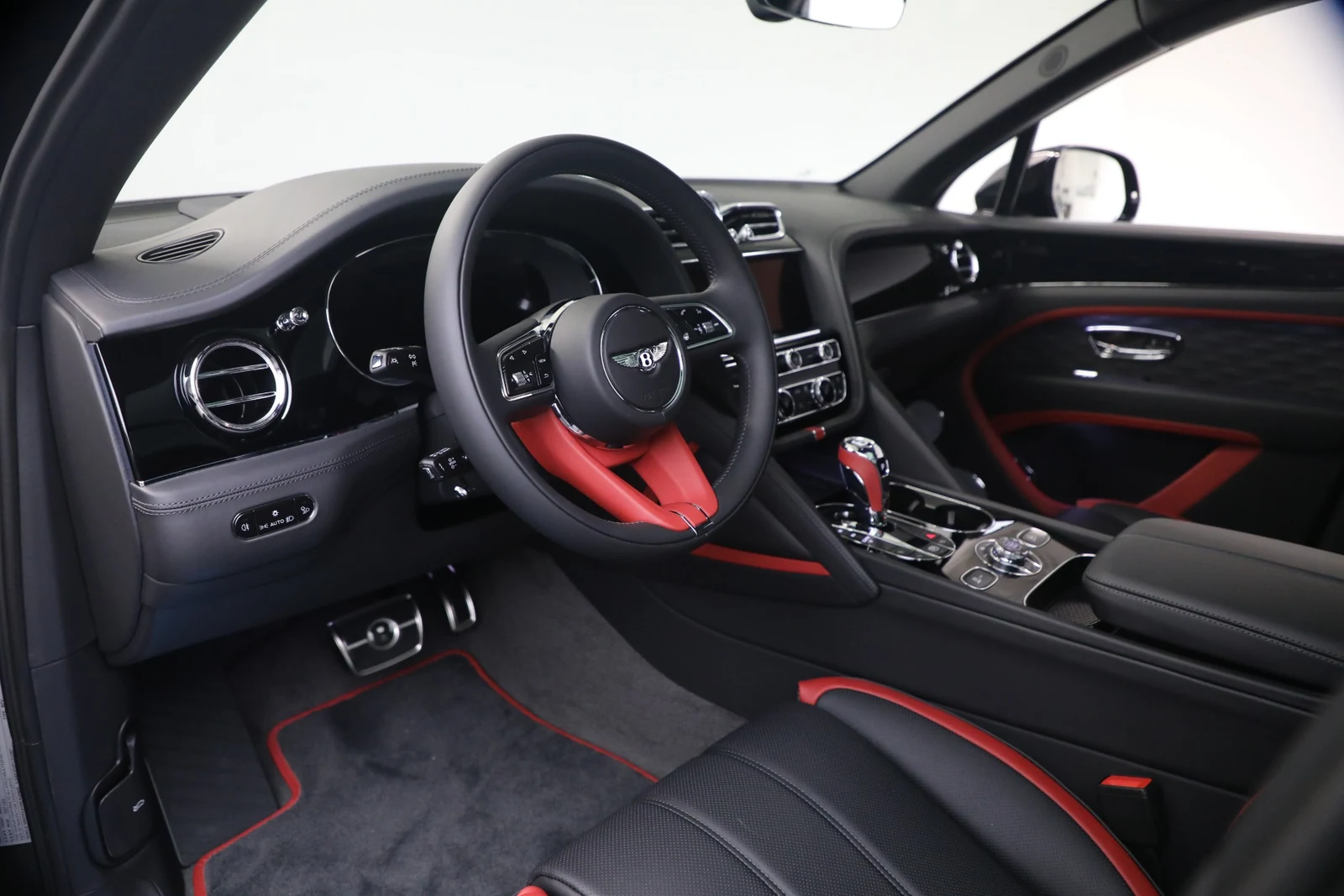 2026 Bentley Bentayga Speed V8, 15/20