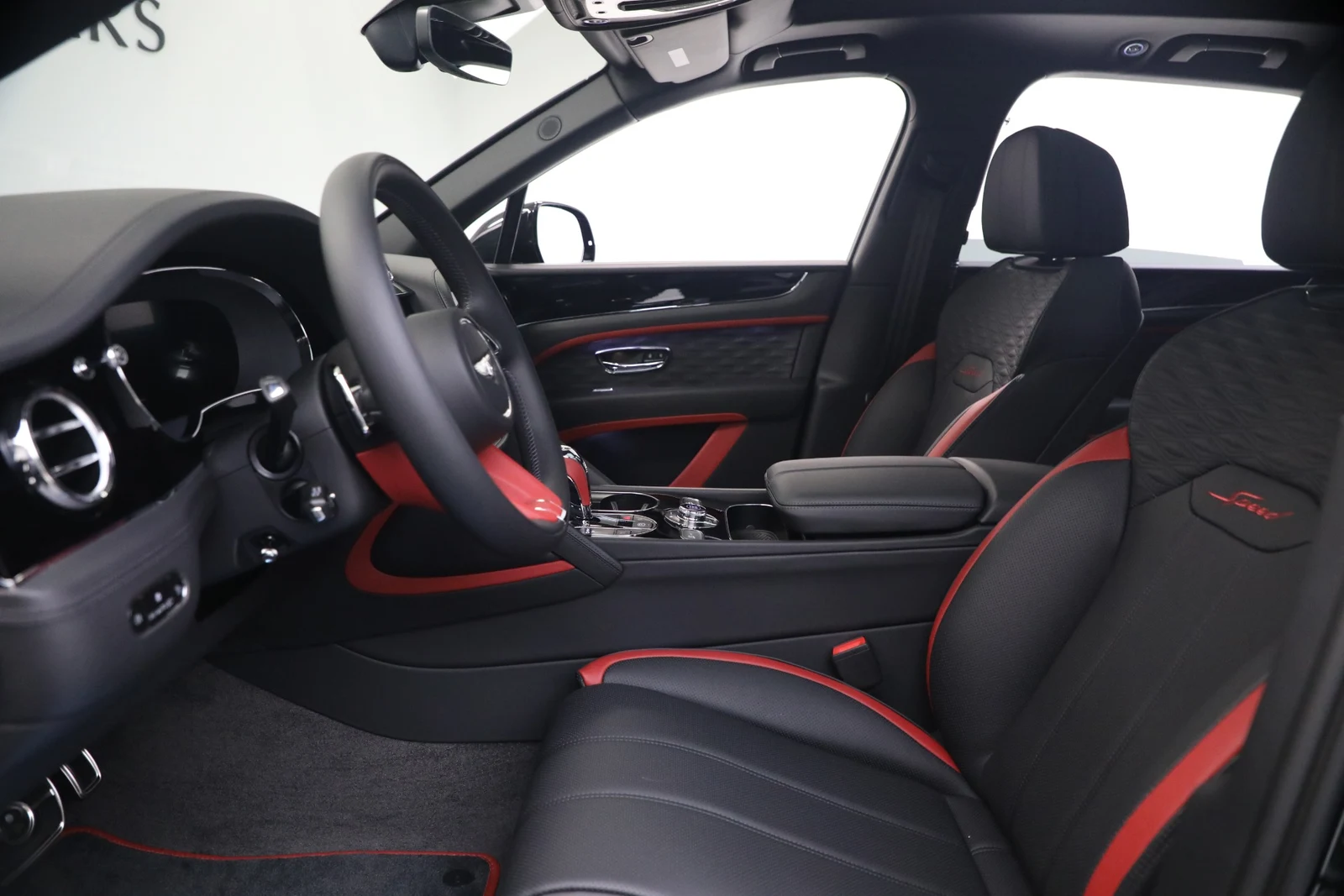 2026 Bentley Bentayga Speed V8, 16/20