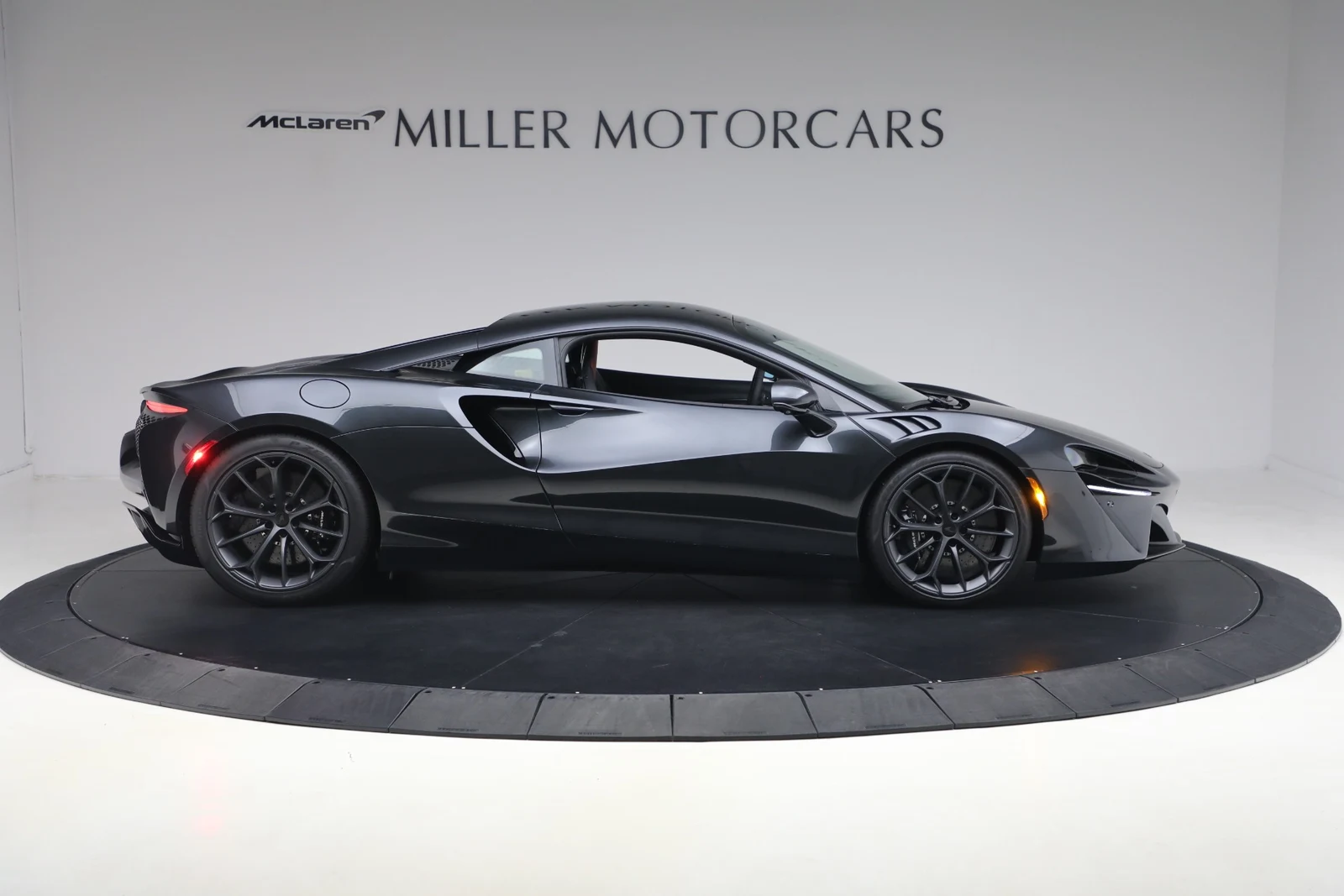 2026 McLaren Artura, 9/20