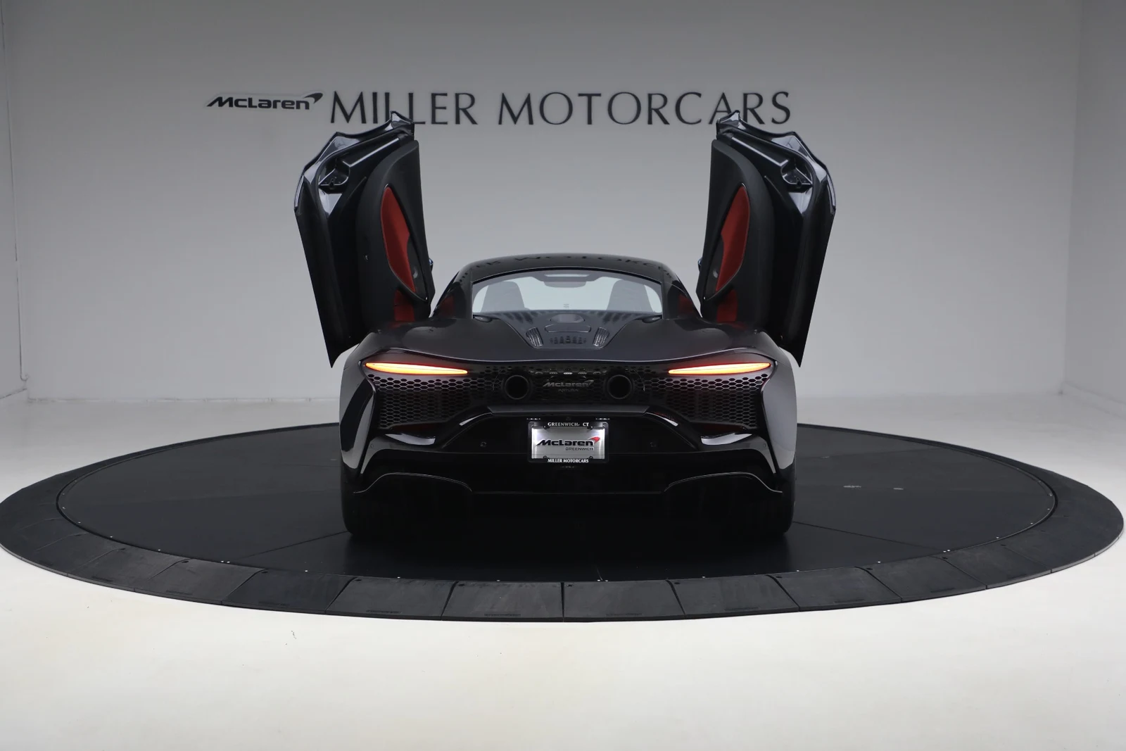 2026 McLaren Artura, 17/20