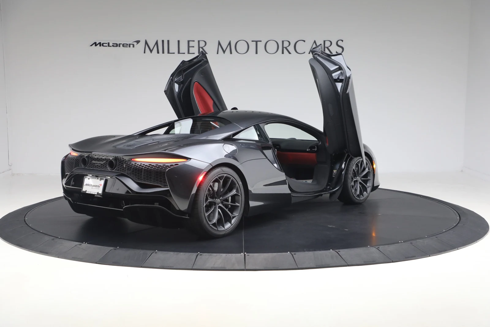 2026 McLaren Artura, 18/20