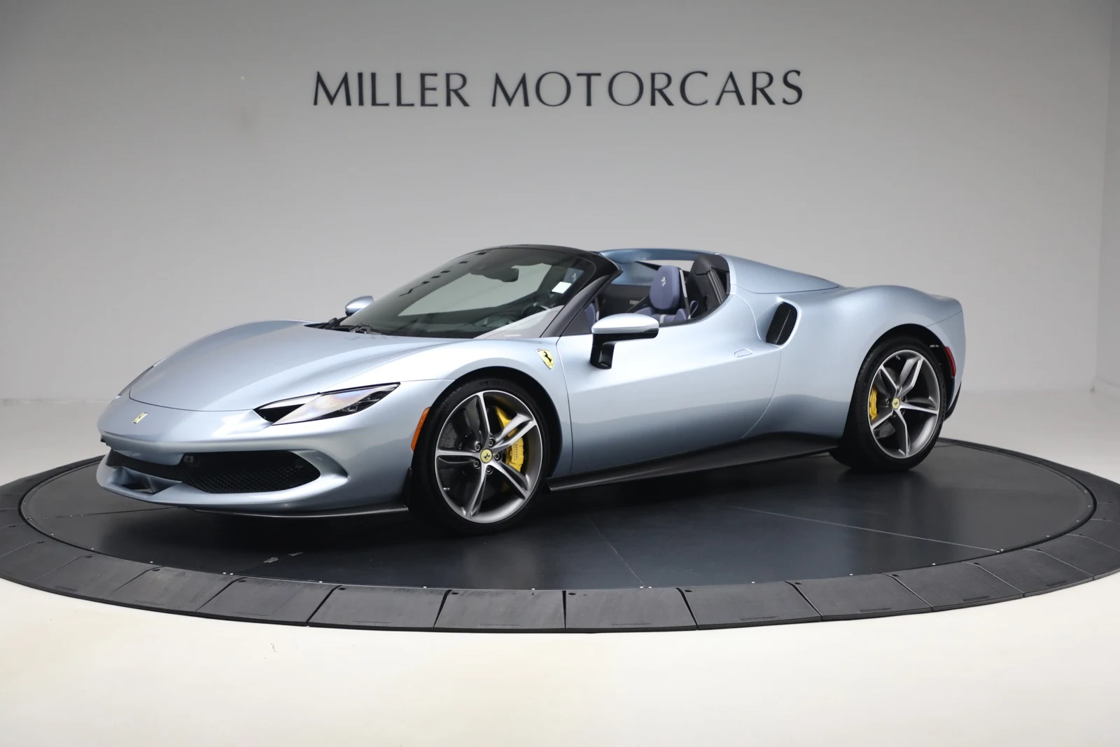 2026 Ferrari 296 GTS, 2/20
