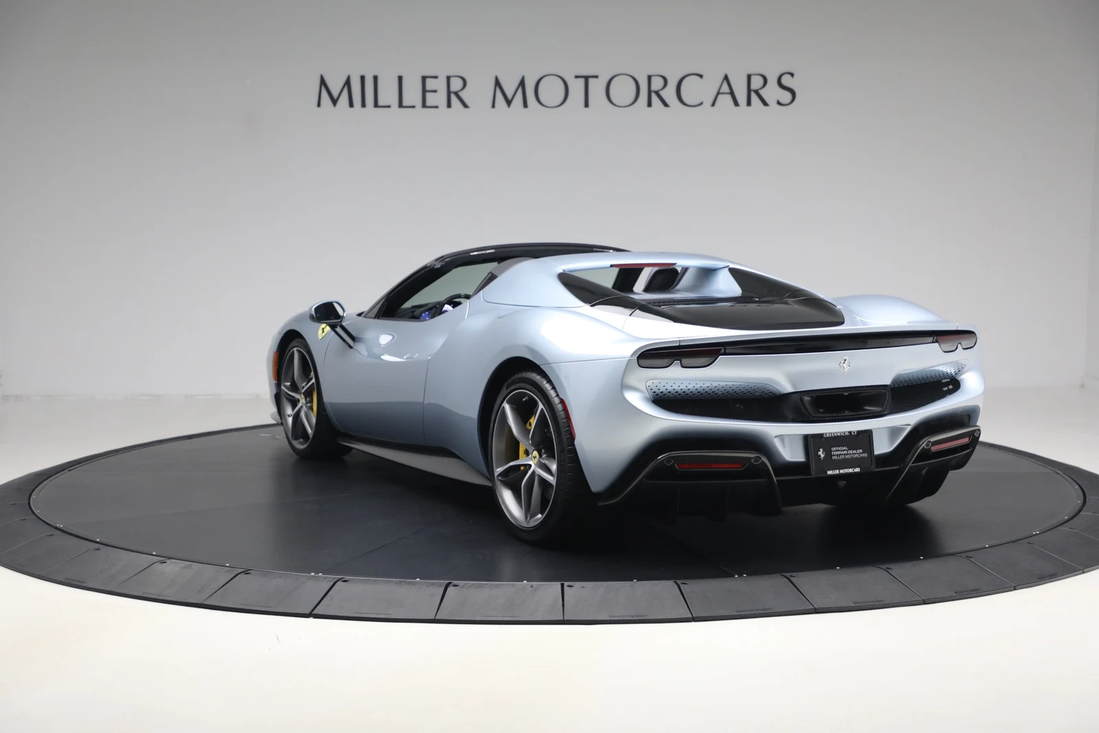 2026 Ferrari 296 GTS, 5/20
