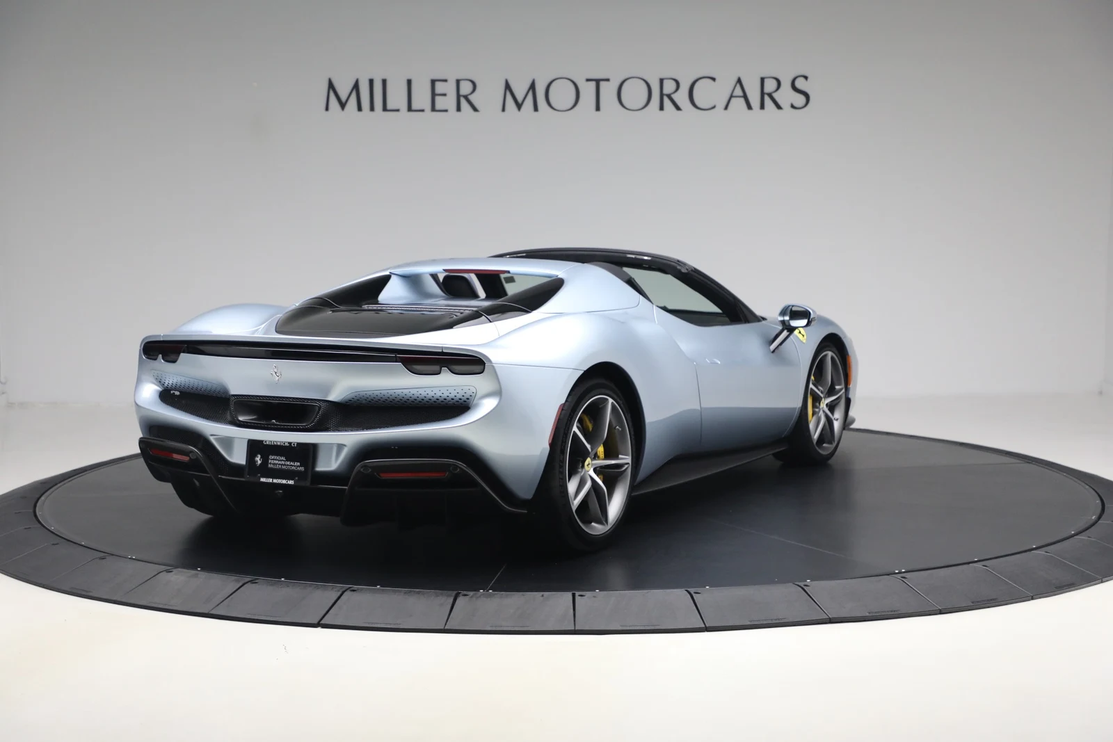2026 Ferrari 296 GTS, 7/20