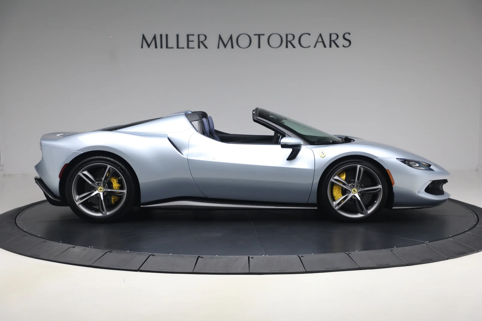 2026 Ferrari 296 GTS, 9/20