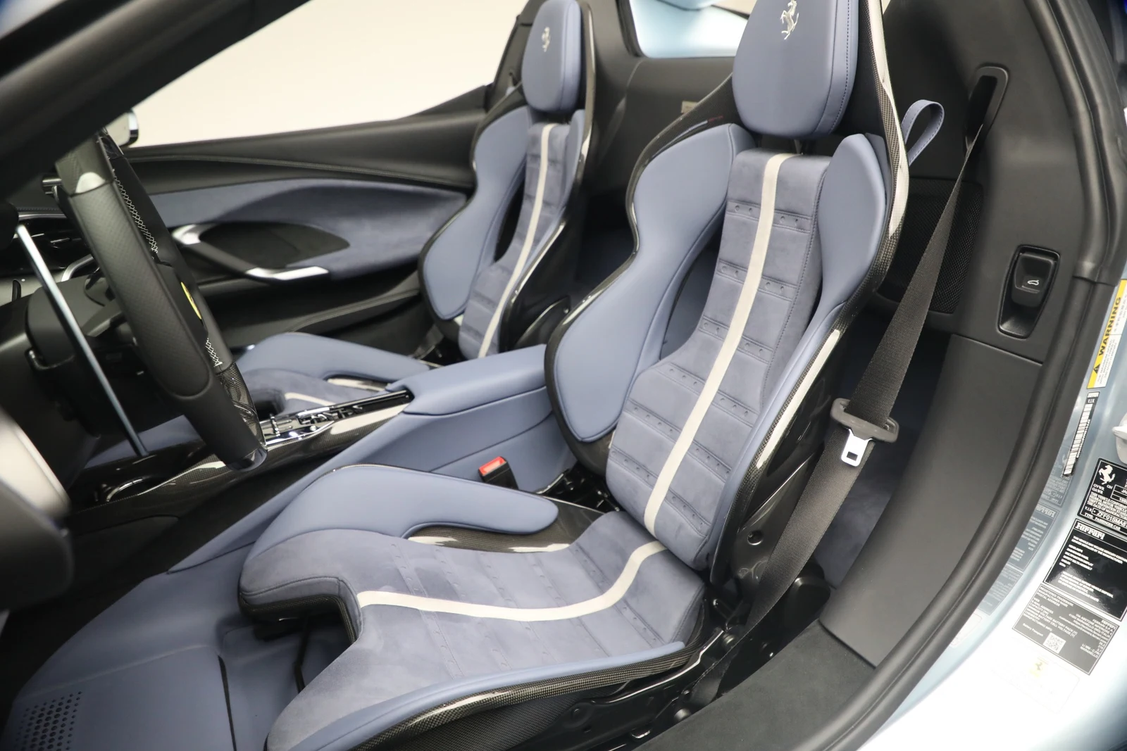 2026 Ferrari 296 GTS, 15/20