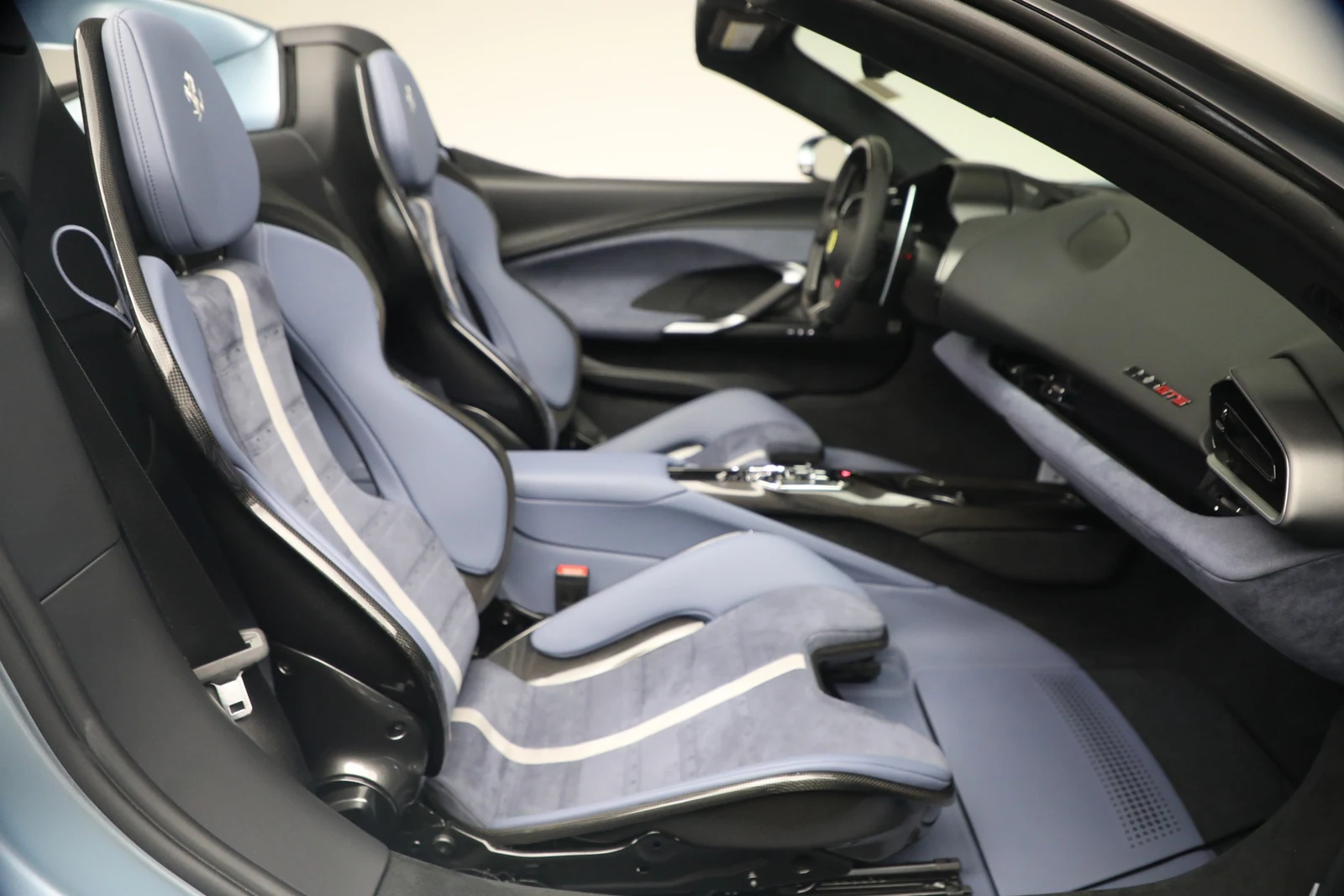 2026 Ferrari 296 GTS, 17/20