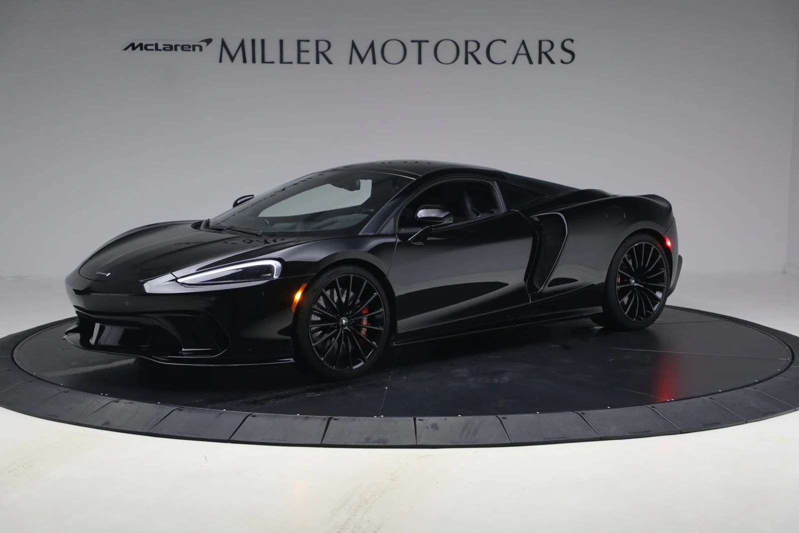 2023 McLaren GT, 2/20