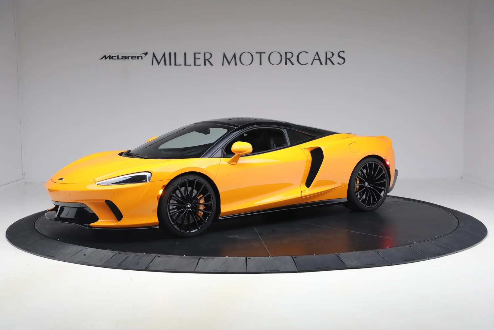 2023 McLaren GT, 2/20