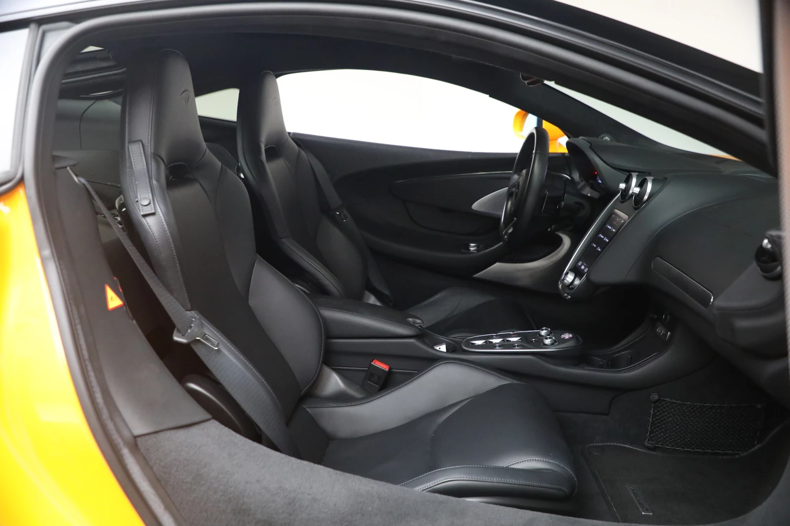 2023 McLaren GT, 18/20