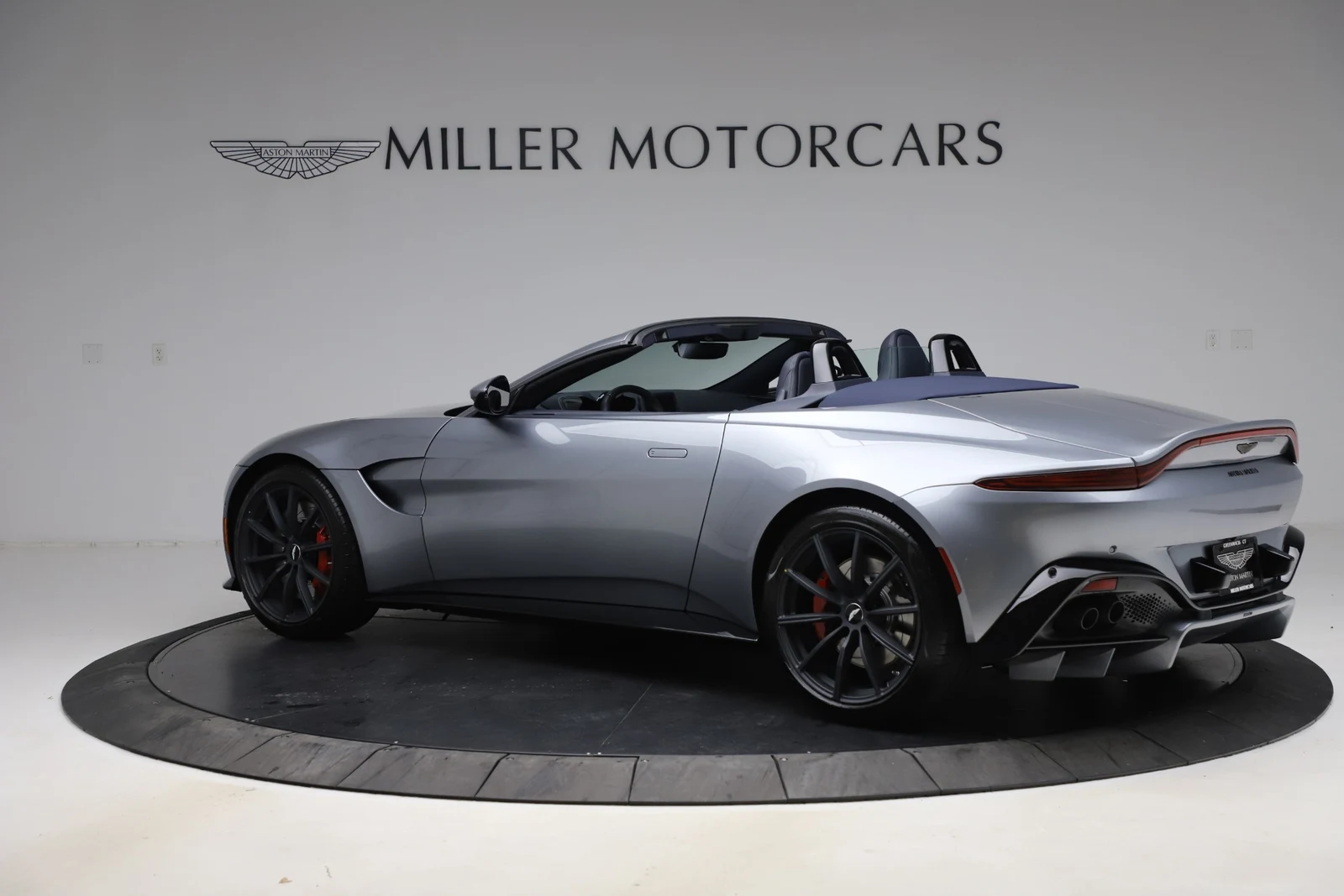 2021 Aston Martin Vantage (2018) Roadster, 3/20