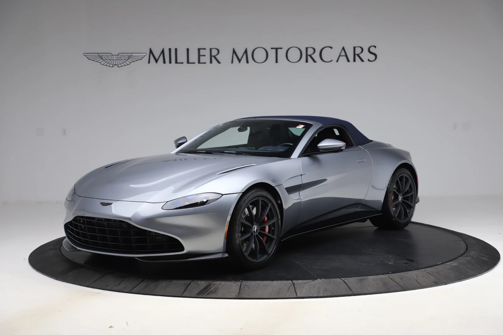 2021 Aston Martin Vantage (2018) Roadster, 15/20