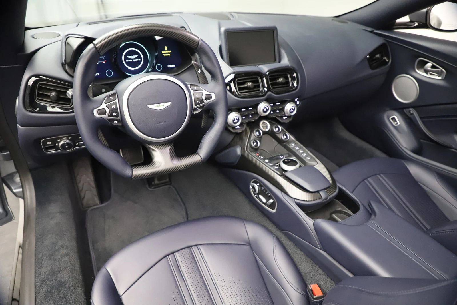 2021 Aston Martin Vantage (2018) Roadster, 20/20