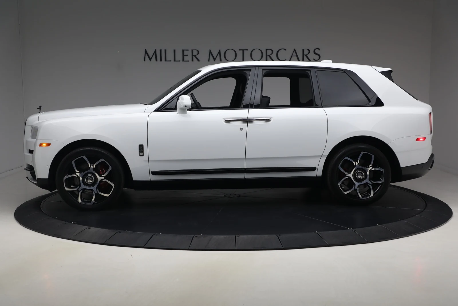 2020 Rolls-Royce Cullinan Black Badge, 3/20