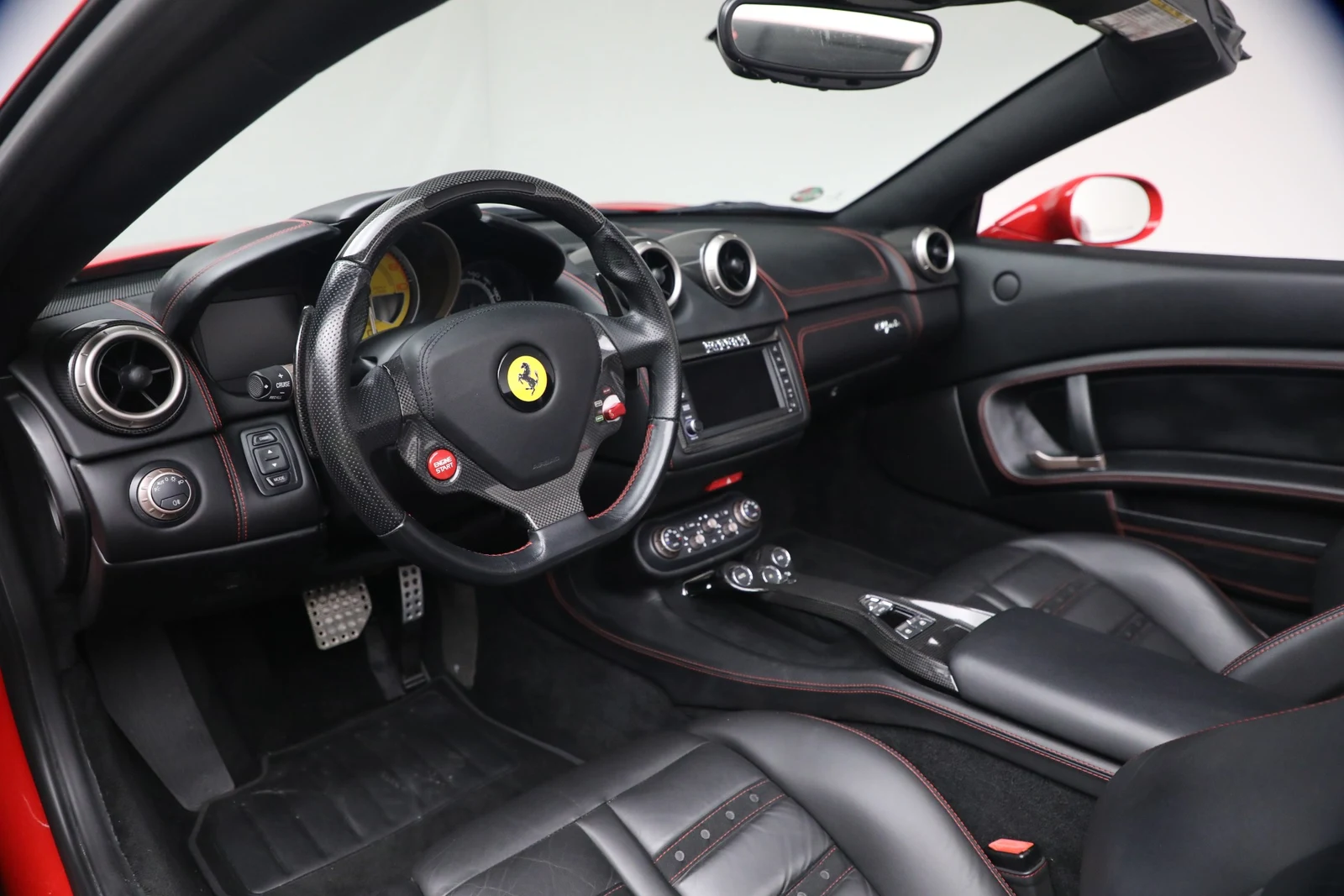 2014 Ferrari California 30, 13/19